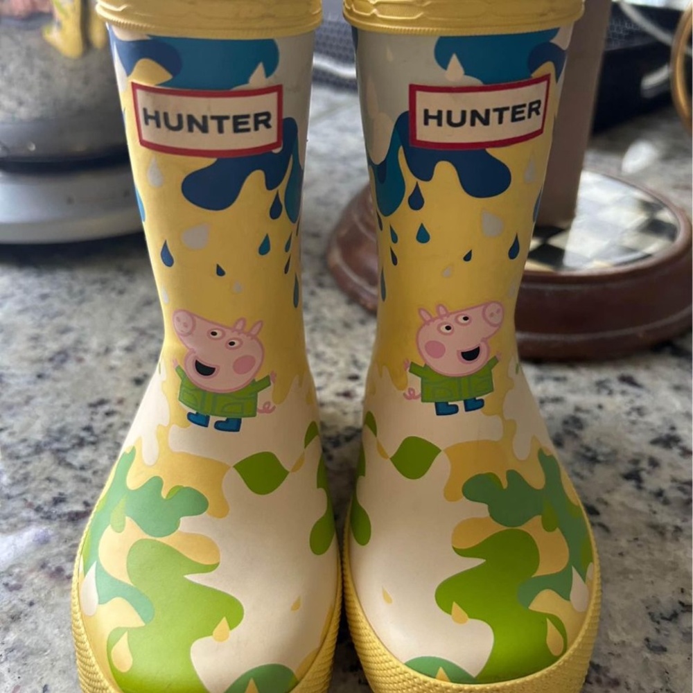 Peppa Pig Hunter Boots muddy puddles